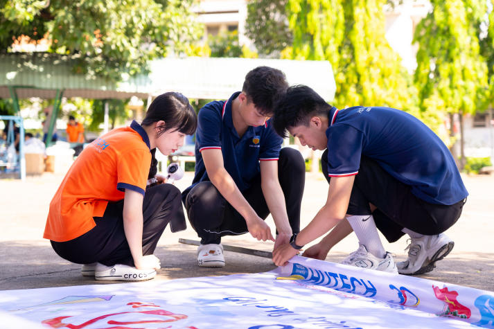 Lan tỏa yêu thương ngày 01/6, sinh viên HUTECH mang niềm vui đến trẻ em Làng Thiếu niên Thủ Đức 19