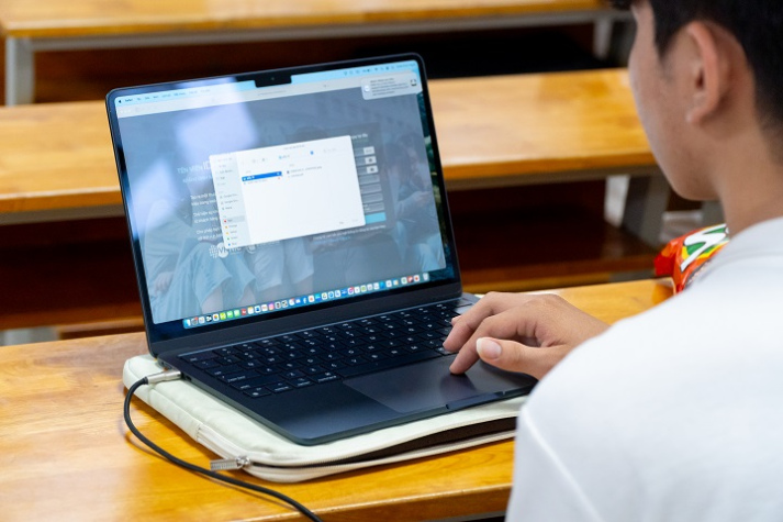 “Web Design Innovation 2025” - Cơ hội cho sinh viên Công nghệ thông tin thể hiện tài năng phát triển website 38