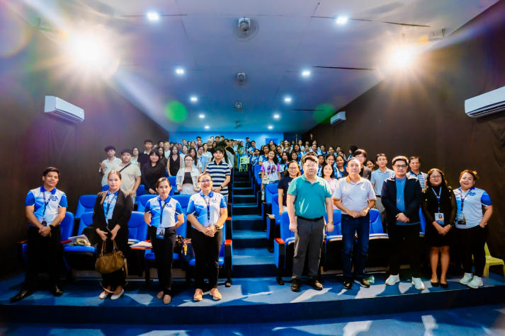 Hành trình học tập, giao lưu quốc tế thú vị của sinh viên Khoa Marketing - Kinh doanh quốc tế tại Philippines 40