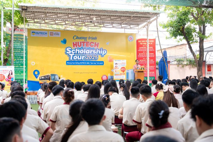 [Video] HUTECH trao 11 suất học bổng 25% học phí toàn khóa cho học sinh Trường THCS-THPT Hoa Sen tại Scholarship Tour 2025 91