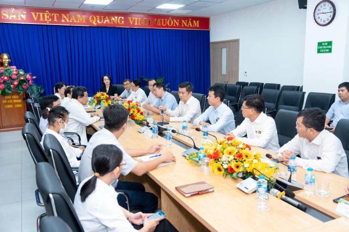 HUTECH và Bệnh viện Đa khoa khu vực Thủ Đức mở rộng hợp tác chuyên sâu trong đào tạo, nghiên cứu y khoa 53