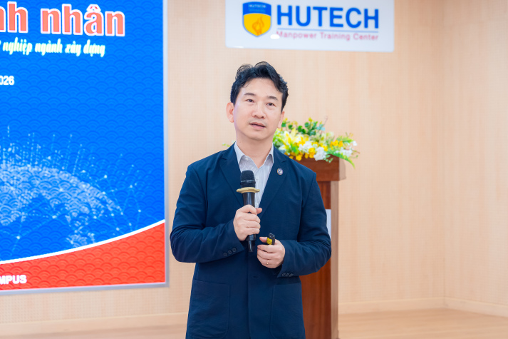 Doanh nhân Ngô Hoài Đức truyền cảm hứng quản trị và phát triển nghề nghiệp cho sinh viên HUTECH 38