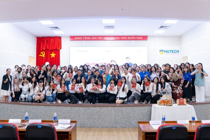 Sinh viên Khoa Hàn Quốc học HUTECH tích lũy kiến thức về văn hóa doanh nghiệp Hàn Quốc và kỹ năng viết CV bằng tiếng Hàn 98