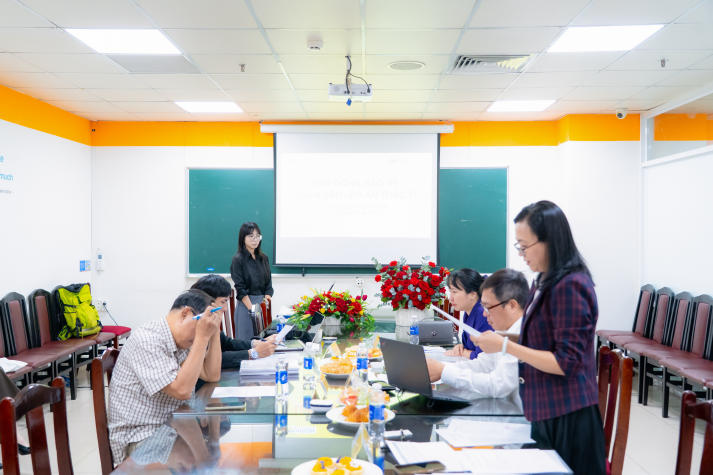 Những lát cắt thực tiễn từ nghiên cứu Marketing tại buổi bảo vệ luận văn/đề án Thạc sĩ HUTECH 54