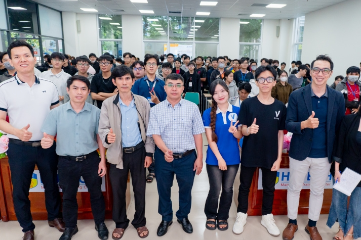 Phát triển phần mềm thời AI: Sinh viên Công nghệ thông tin chủ động bắt nhịp xu hướng mới 108