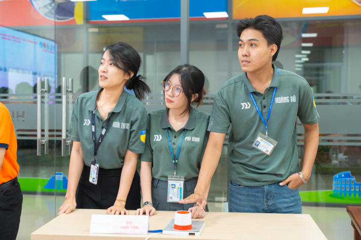 Tuổi trẻ HUTECH tự hào tiếp bước tại Chung kết "Tư tưởng Hồ Chí Minh" 95