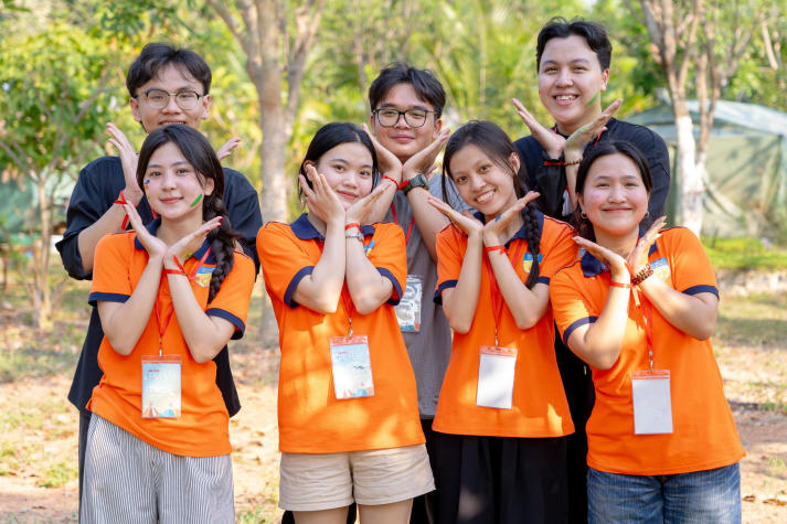 Hội trại “We Are The Future” - Dấu ấn tuổi trẻ Khoa Khoa học Xã hội và Quan hệ Công chúng 38