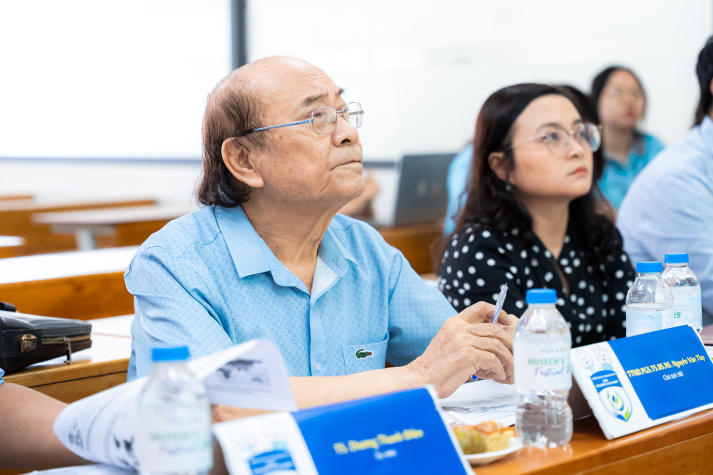 Chung kết Thiết kế Poster NULAB mùa 2: Khoa học trẻ, tư duy lớn và trái tim vì cộng đồng 4
