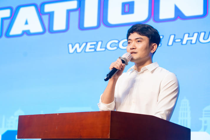 Tân sinh viên I-HUTECH định hình lộ trình tiếng Anh ngay từ những ngày đầu 18