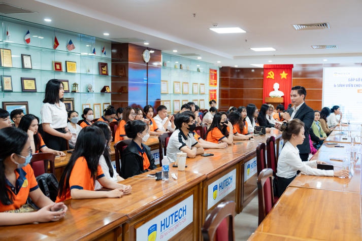 Khoa Quản trị kinh doanh HUTECH mở rộng cơ hội học tập tại doanh nghiệp cho sinh viên 75