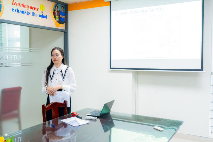 Nghiên cứu sinh ngành Quản trị kinh doanh HUTECH bảo vệ chuyên đề luận án tiến sĩ 62