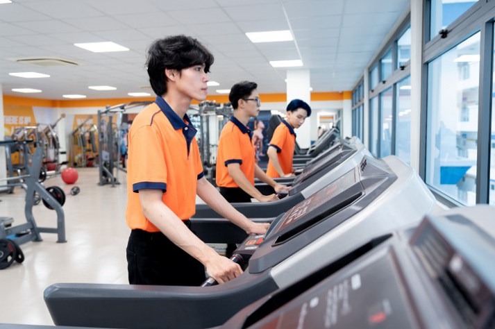 [Video] Chịu chơi như sinh viên HUTECH: “Chạy show” hết học thuật lại tới văn hóa, nghệ thuật, thể thao 130