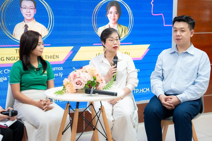 Nghe chuyện nghề, sinh viên Tâm lý học HUTECH tiếp thêm lửa nhiệt huyết theo đuổi đam mê 98