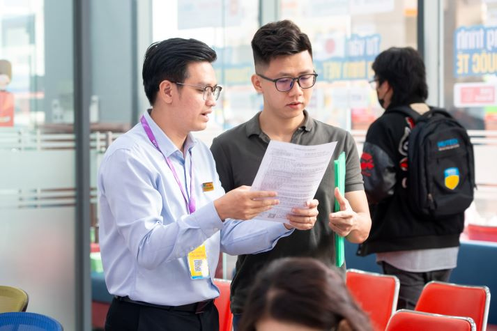 Đã có điểm thi tốt nghiệp THPT 2026: Thí sinh tra cứu ở đâu, cần làm gì tiếp theo? 236