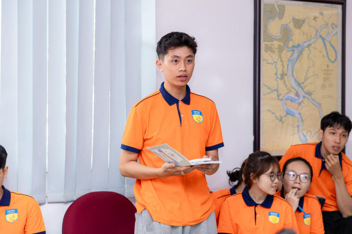 Sinh viên Marketing - Kinh doanh quốc tế tìm hiểu “hậu trường” vận hành tại Cảng Container Quốc tế SP-ITC 52