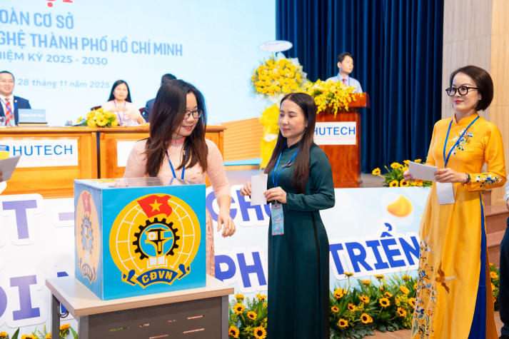 Đại hội Công đoàn HUTECH khóa XI, nhiệm kỳ 2025-2030: Khát vọng đổi mới, hướng đến tổ chức vững mạnh 263