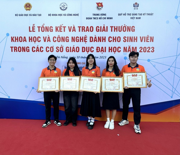 Từng đạt giải Nhì Nghiên cứu khoa học cấp Bộ, Nguyễn Thị Bé dùng kiến thức học thuật nuôi dưỡng ước mơ khởi nghiệp 37