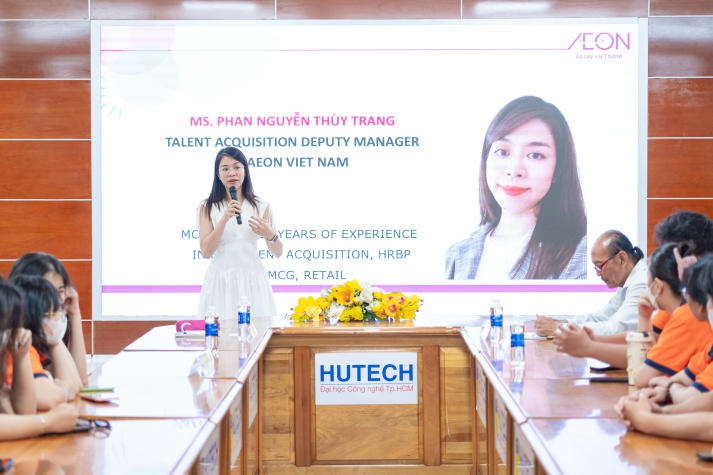 Sinh viên Khoa Quản trị kinh doanh “bỏ túi” bí quyết ghi điểm trước nhà tuyển dụng 45
