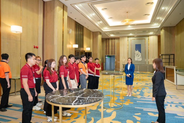 I-HUTECH-ers trải nghiệm “đẳng cấp 5 sao” tại Landmark 81 Autograph Collection 80