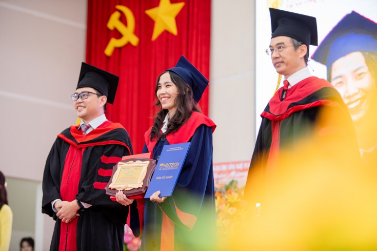 Tân Kỹ sư, Cử nhân Chương trình Việt - Nhật rạng ngời trong Lễ tốt nghiệp tràn đầy niềm vui và kỳ vọng 114