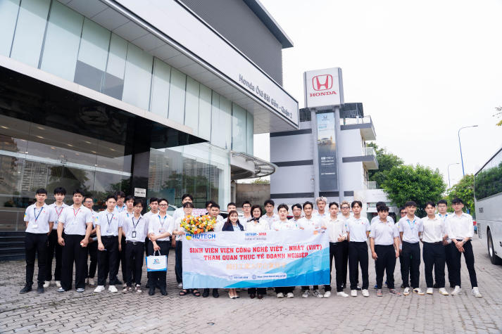 [Video] Khám phá môi trường làm việc chuyên nghiệp tại Head Honda Ô tô Phát Tiến cùng sinh viên VJIT 80