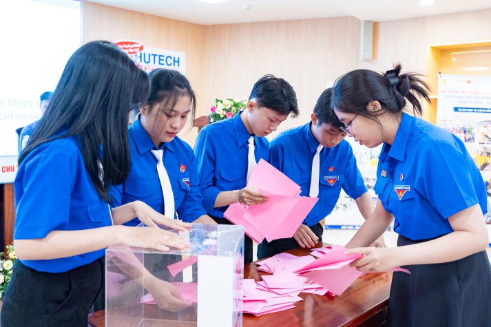 Viện Khoa học Ứng dụng HUTECH tổ chức Đại hội Đại biểu Đoàn TNCS Hồ Chí Minh, nâng cao chất lượng hoạt động 226