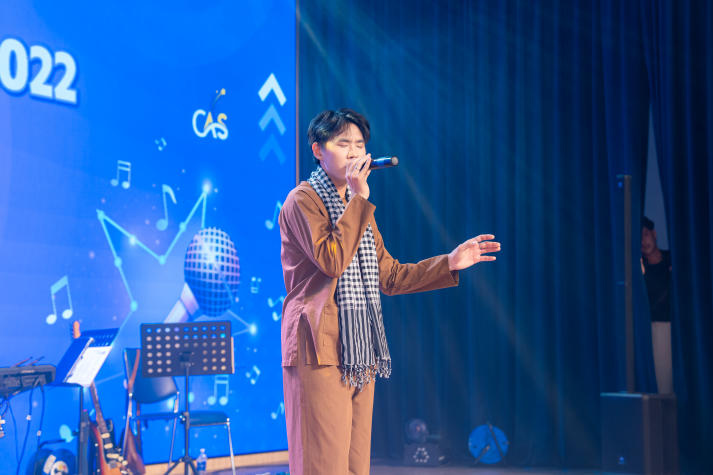 Trình diễn giàu bản sắc, sinh viên Thanh nhạc tỏa sáng trong kỳ thi tốt nghiệp 75