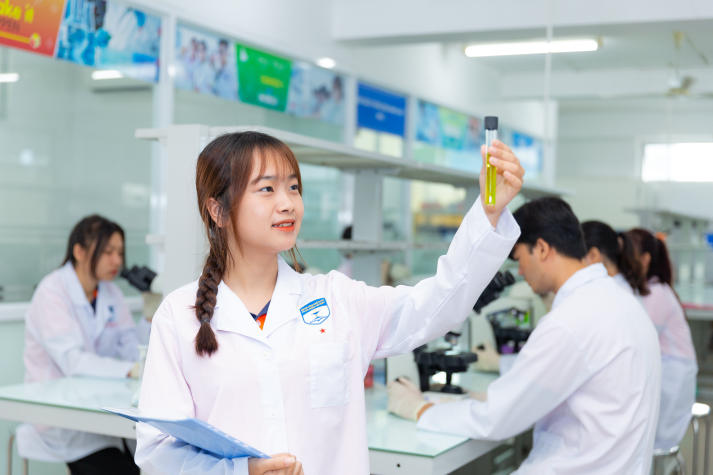 [Hướng nghiệp 2026] Kỹ thuật xét nghiệm y học: Ngành học “đứng sau” mọi chẩn đoán 30