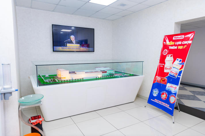 Sinh viên Viện Kỹ thuật tiếp cận quy trình sản xuất và công nghệ vi sinh tại Nhà máy Yakult Việt Nam 25