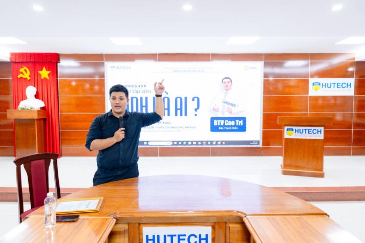 Sinh viên ngành Quan hệ công chúng HUTECH khám phá những bí mật về nghề biên tập viên 46