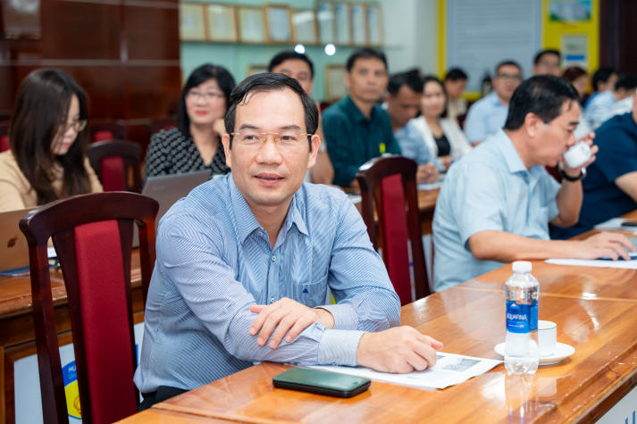 Nhà quản trị HUTECH mở rộng tầm nhìn chiến lược, bàn về giáo dục đại học trong kỷ nguyên AI 44