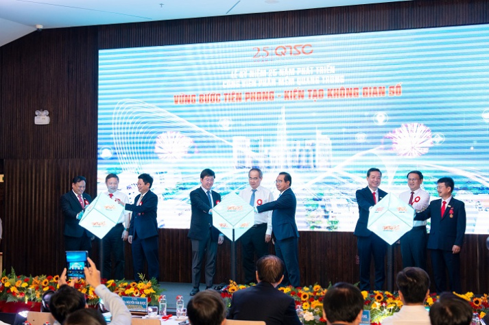 HUTECH ký kết MOU với Công ty QTSC, kiến tạo hệ sinh thái nhân tài số gắn với thực tiễn phát triển công nghệ 14