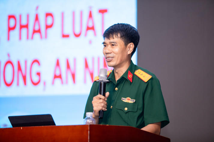 Bồi đắp bản lĩnh, nâng cao trách nhiệm quốc phòng, an ninh trong đội ngũ HUTECH 98