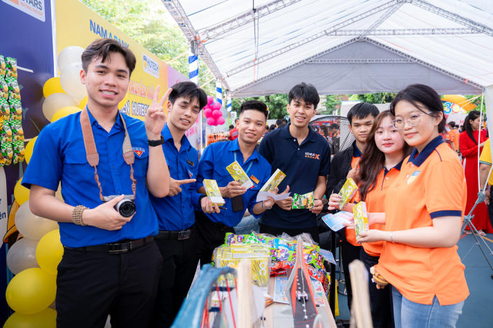 “HUTECH - Newbies Say Hi” khuấy động Thu Duc Campus vào 23/9 tới 28