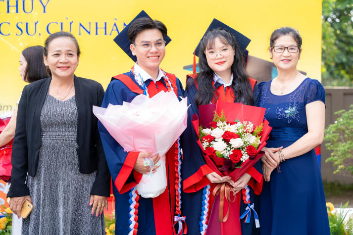Lễ trao bằng tốt nghiệp HUTECH: “Hãy tiếp tục vững bước chinh phục những đỉnh cao mới” 116