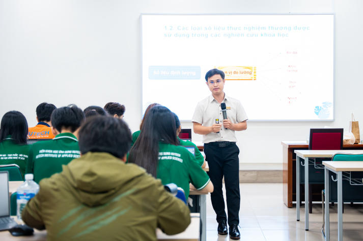 Tư duy khoa học từ con số: Sinh viên Viện Khoa học Ứng dụng trang bị kỹ năng nghiên cứu khoa học 32