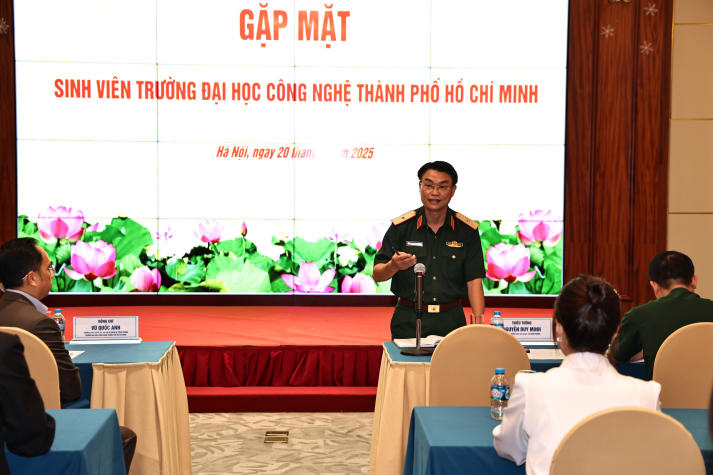 Trải nghiệm thực tế tại Hà Nội, sinh viên ngành Quan hệ quốc tế nuôi dưỡng bản lĩnh và tầm nhìn toàn cầu 60