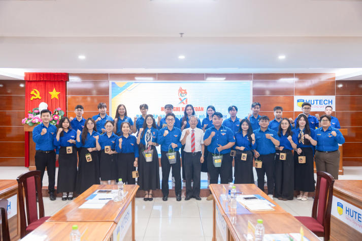 Đoàn - Hội HUTECH kiện toàn đội ngũ, củng cố lực lượng kế thừa cho nhiệm kỳ mới 38