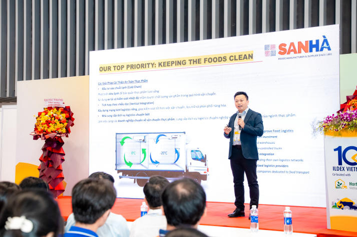 Sinh viên Thú y khám phá cơ hội nghề nghiệp trong dòng chảy nông nghiệp xanh 36