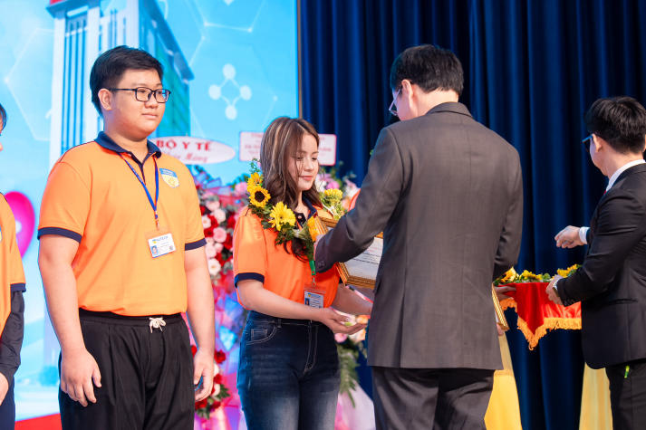 Trường Y và Khoa học Sức khỏe HUTECH khai khóa năm 2026 với “lời cam kết đầu tiên” về tri thức và y đức 57