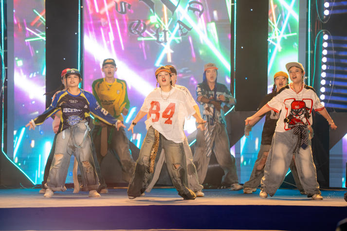 [Video] 10 dấu ấn HUTECH 2025: Khẳng định tầm vóc - Vững bước tương lai 395