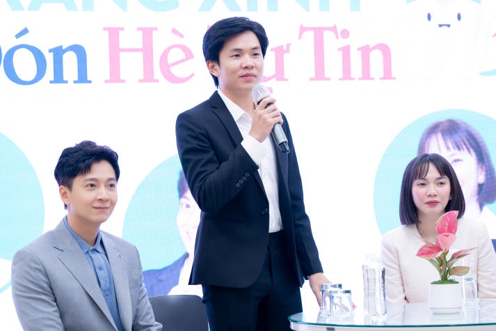 [Video] Sôi nổi buổi giao lưu cùng ca sĩ Ngô Kiến Huy và thăm khám sức khỏe răng miệng của sinh viên HUTECH 107