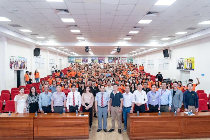 HUTECH sẽ tập huấn Ban cán sự lớp khóa 2025 vào 25-26/9 tới 79