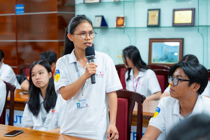 Được tiếp lửa từ cựu sinh viên, sinh viên VJIT tự tin chinh phục danh hiệu Sinh viên 5 tốt 55