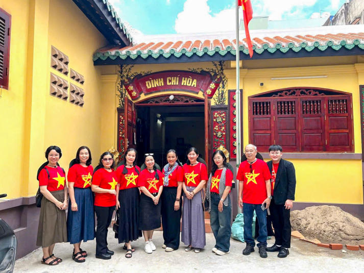 Đảng viên Chi bộ 7 HUTECH về nguồn bồi đắp lý tưởng cách mạng 37