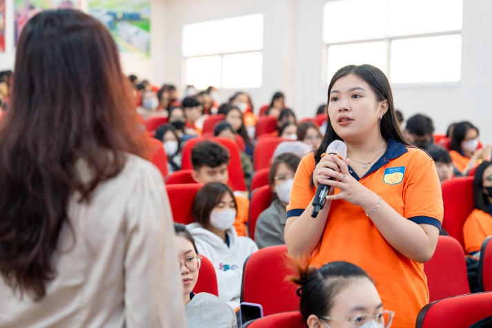 Sinh viên HUTECH trang bị kỹ năng, sẵn sàng “săn việc” tại ngày hội tuyển dụng HUTECH Career Day 2024 151