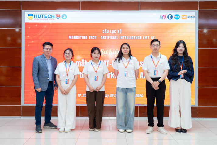 Làm Marketing thời AI: Sinh viên HUTECH học cách giao tiếp và "bắt nhịp" tương lai 63