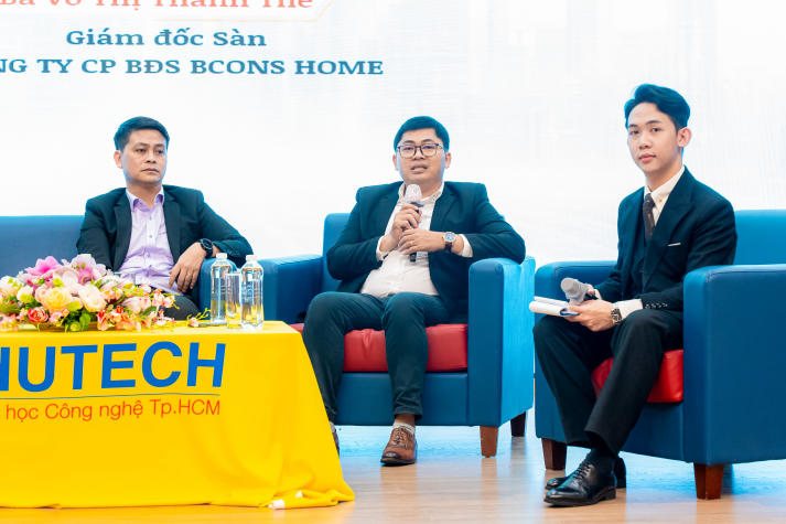 Sinh viên Khoa Quản trị kinh doanh “giải mã” thị trường lao động cùng các chuyên gia hàng đầu 32