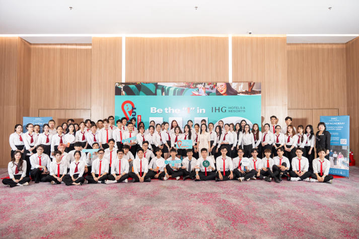 [Video] Phỏng vấn "thực chiến" tại Holiday Inn & Suites Saigon Airport, sinh viên Quản trị khách sạn nắm bắt cơ hội nghề nghiệp hấp dẫn 94