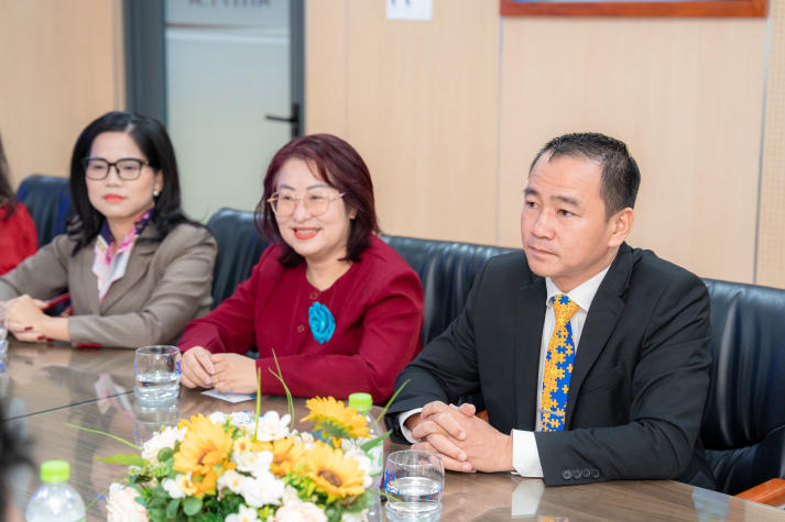 HUTECH chào đón Hội Doanh nhân Sài Gòn đến thăm và chúc Tết 44